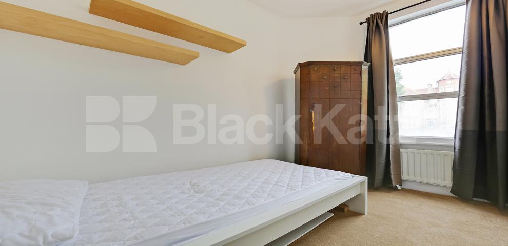 			LET, 3 Bedroom, 1 bath, 1 reception Maisonette			 Welham Road, Furzedown